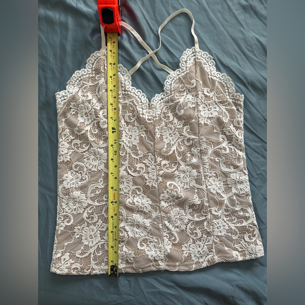 K. Jordan Ivory Lace Blouse/Top. Size Large - Picture 5 of 5